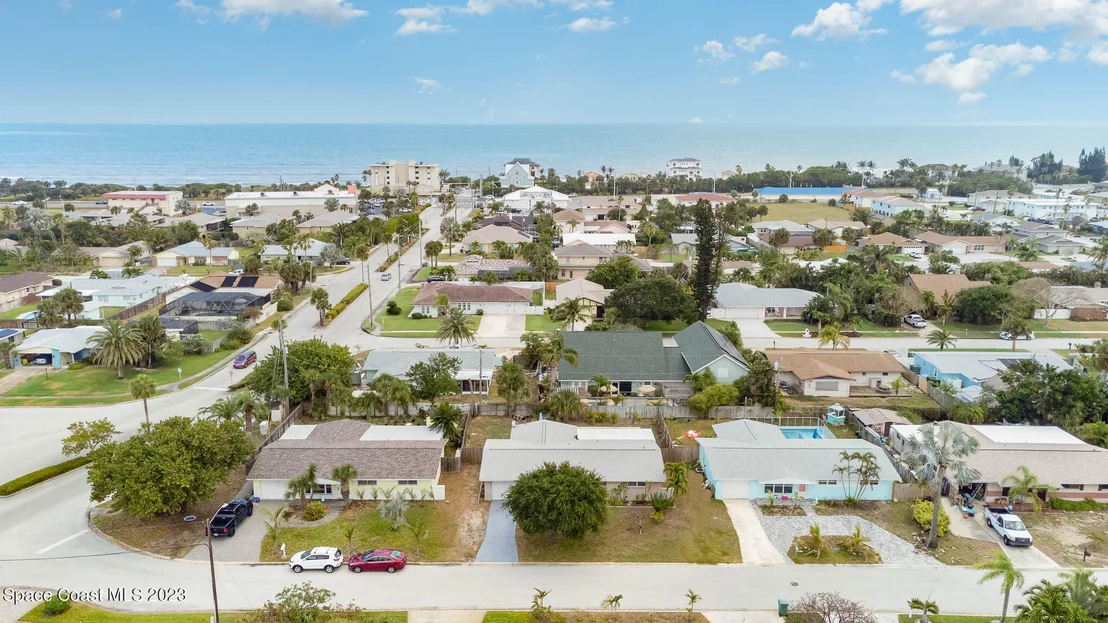 Photo of 609 Verbenia Drive