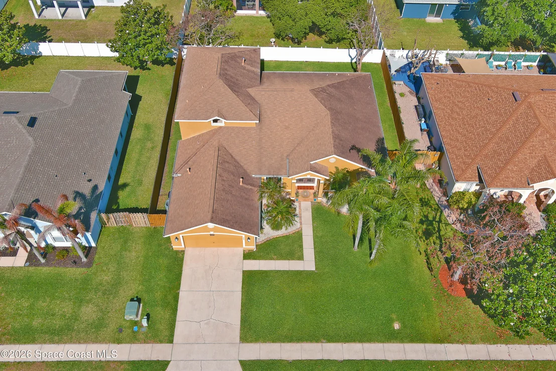 Photo of 394 Tunbridge Drive