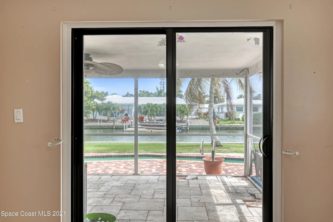 Photo of 375 Dorset Drive