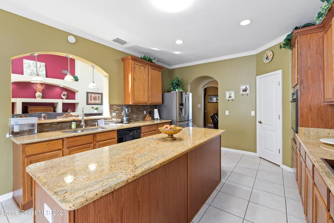 Photo of 3416 Peninsula Circle