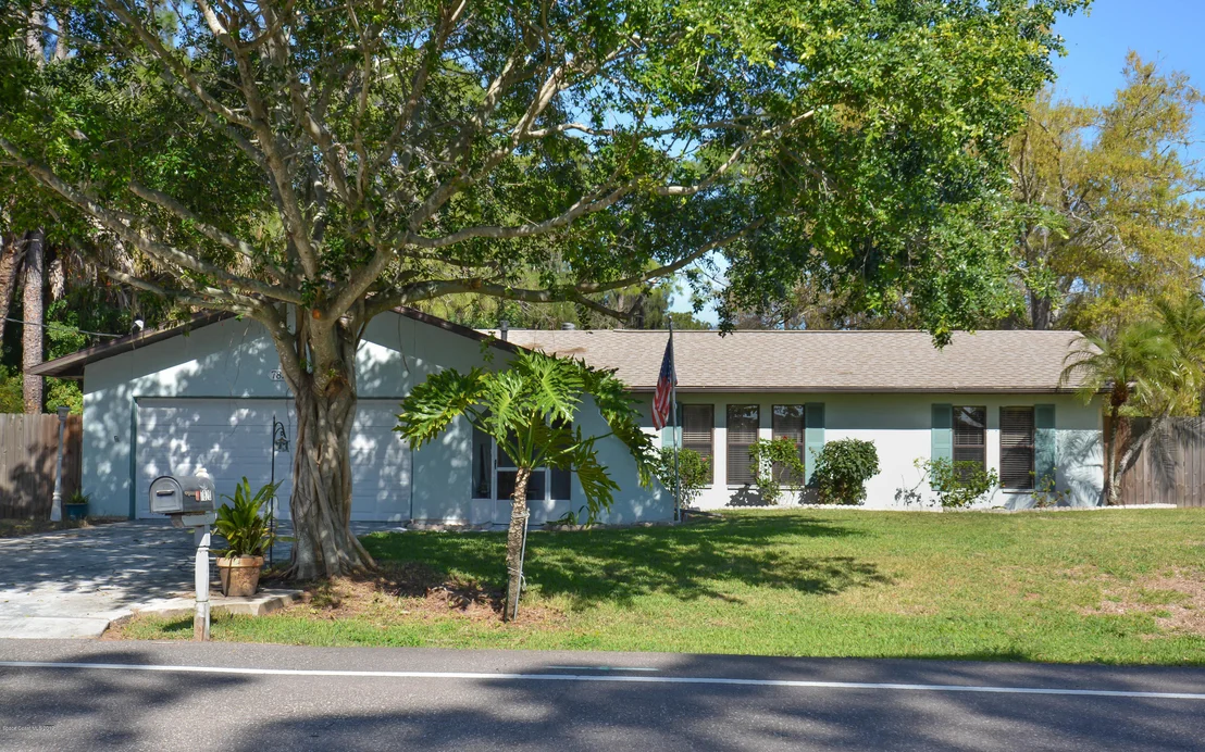 Photo of 7820 Sheridan Road