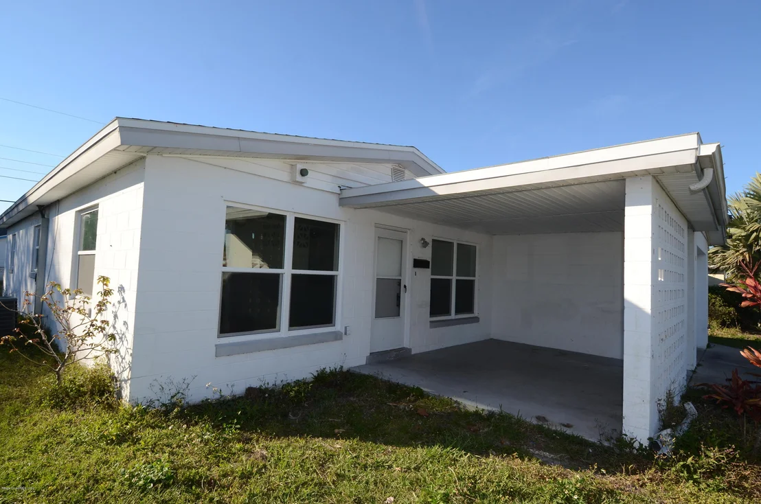 Photo of 740 Teak Drive