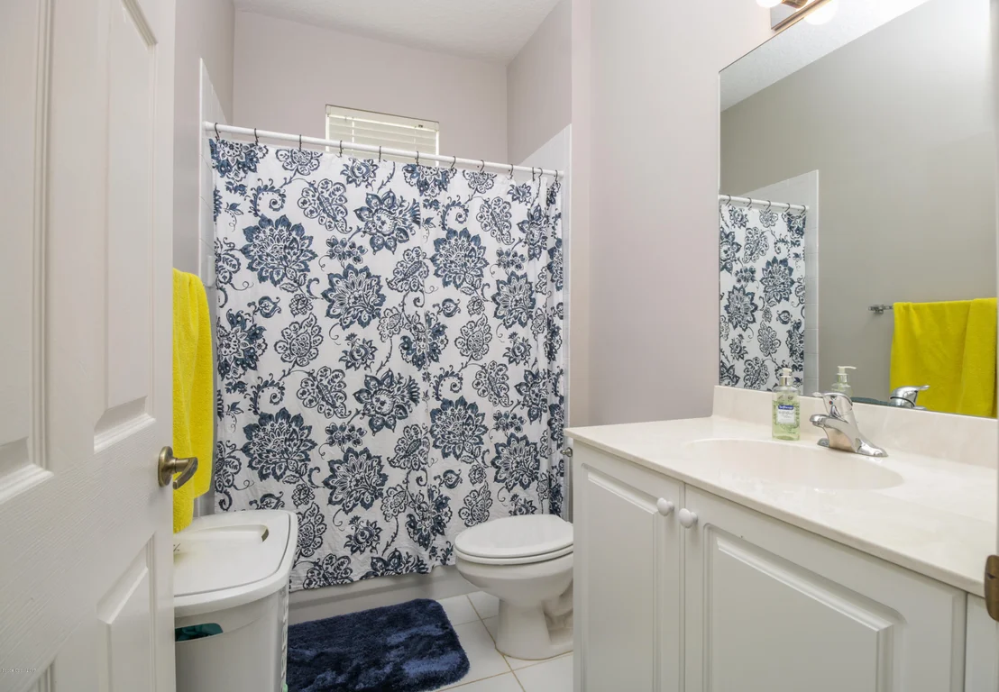 Photo of 565 Gardendale Circle SE