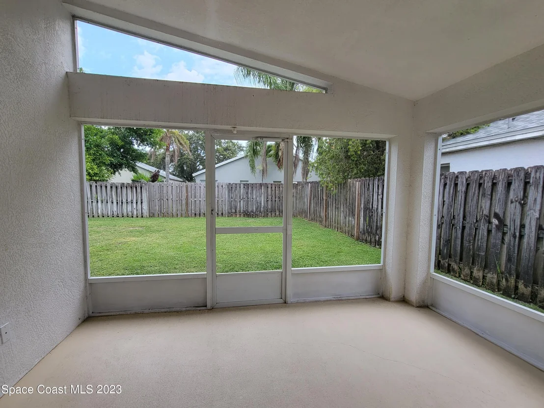 Photo of 8005 Bracken Lane
