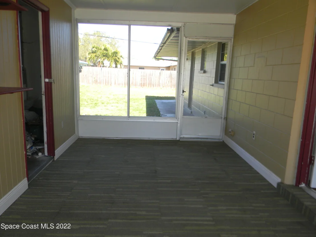 Photo of 2132 Lakeview Drive