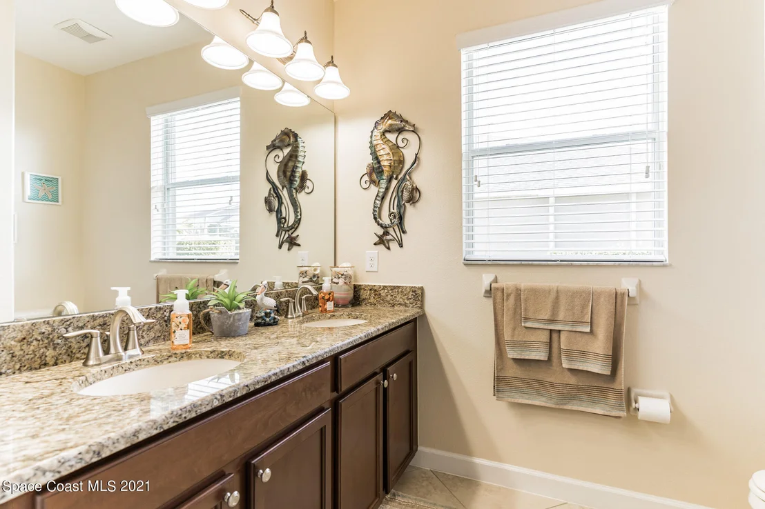Photo of 3242 Balboa Place