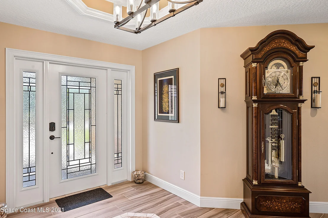Photo of 530 Whispering Pines Circle