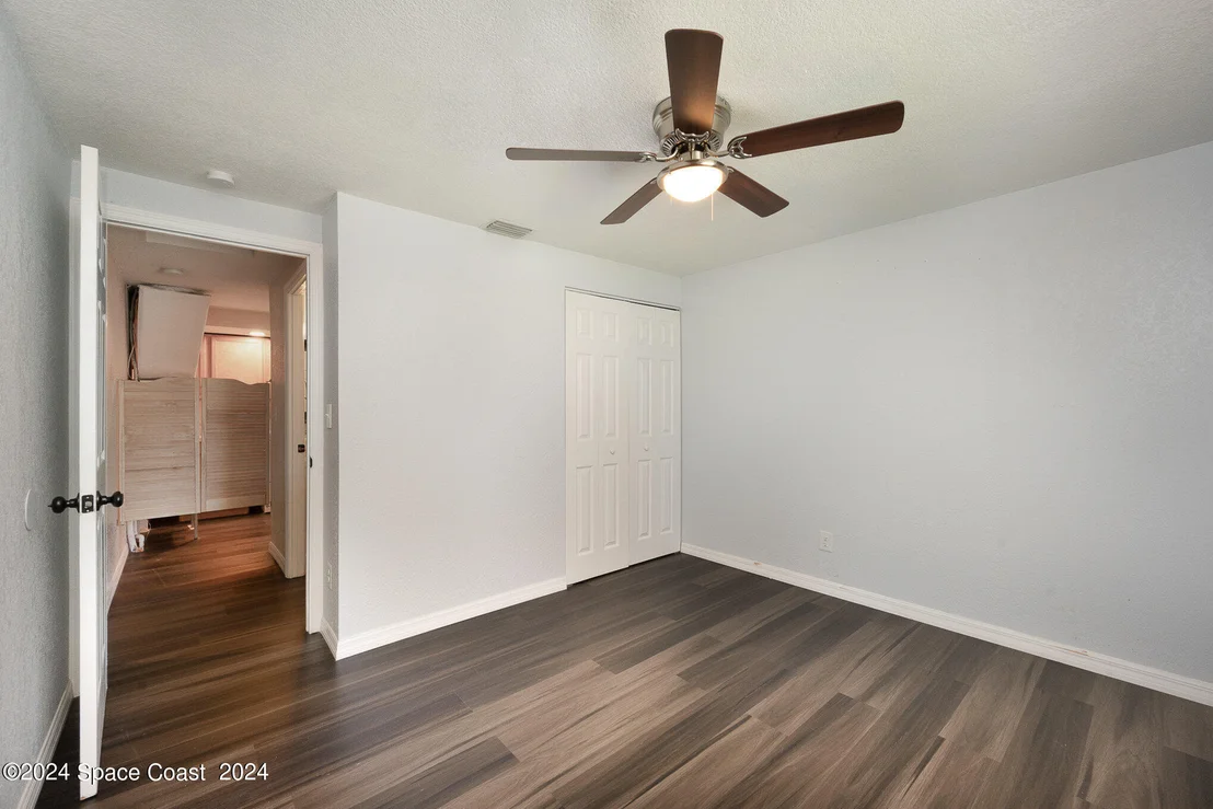 Photo of 6434 Cable Avenue