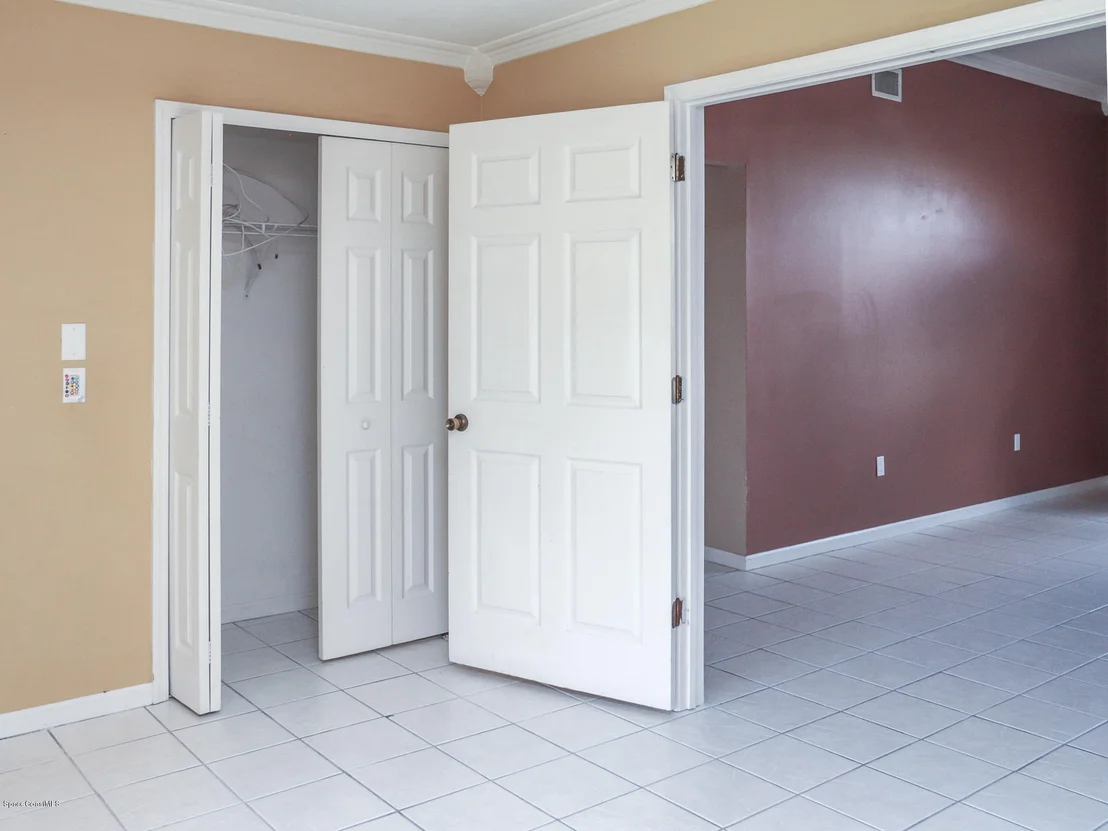 Photo of 1337 Heritage Acres Boulevard