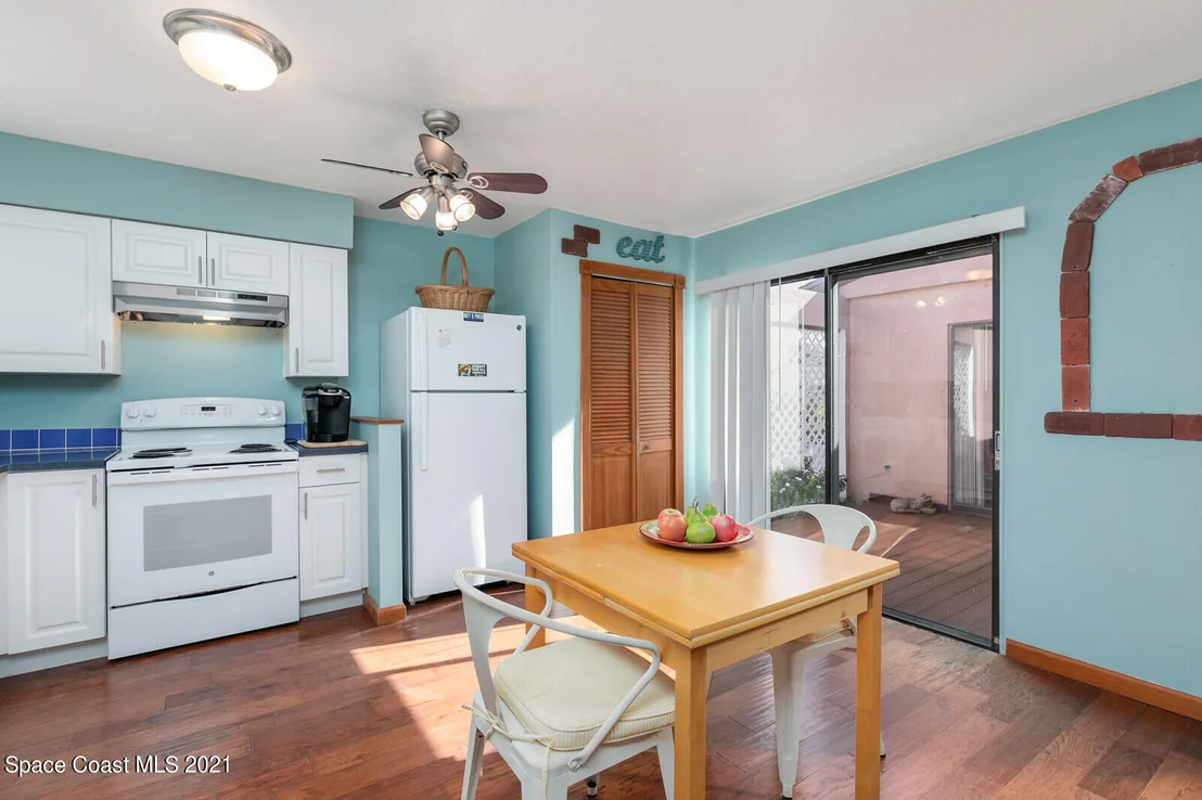 Photo of 310 Bayhead Drive