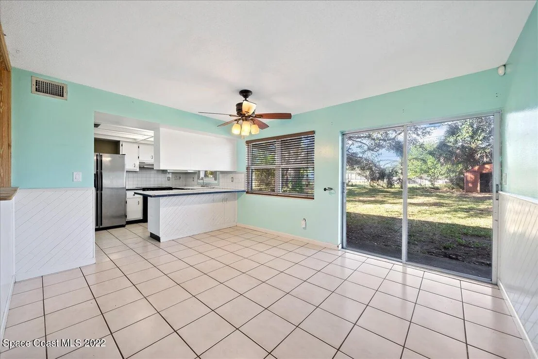 Photo of 668 Hampton Drive NE