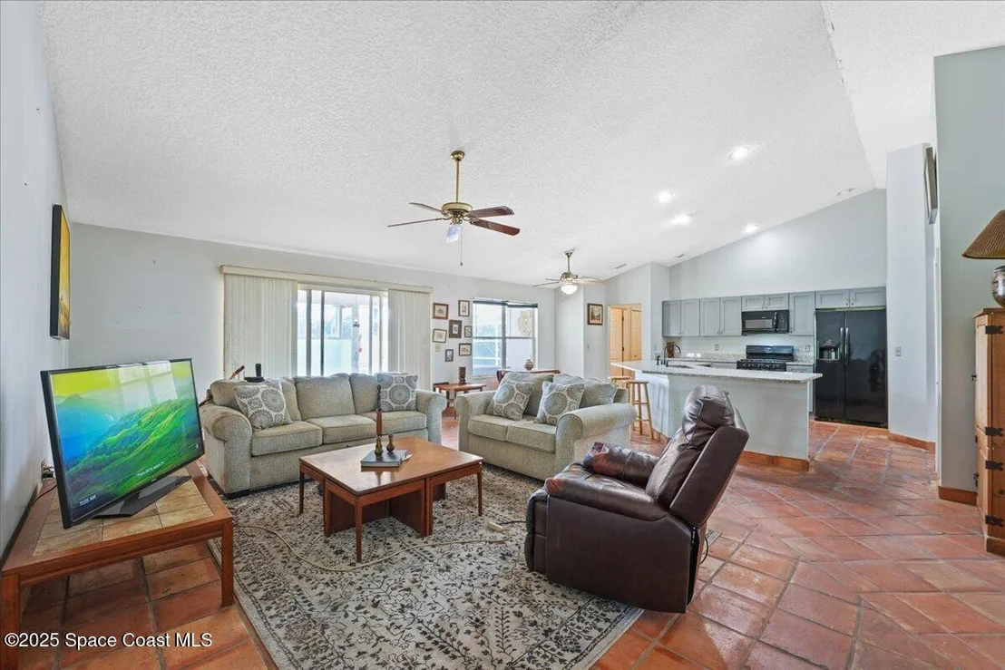 Photo of 2048 Thesy Drive
