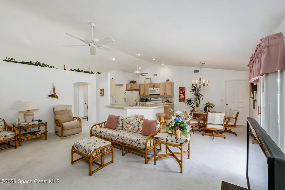 Photo of 2446 Oakcrest Lane