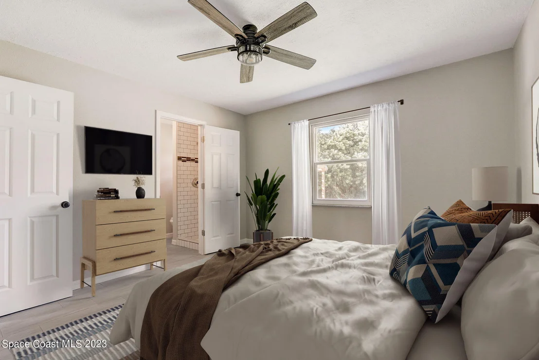 Photo of 2512 N Palm Drive
