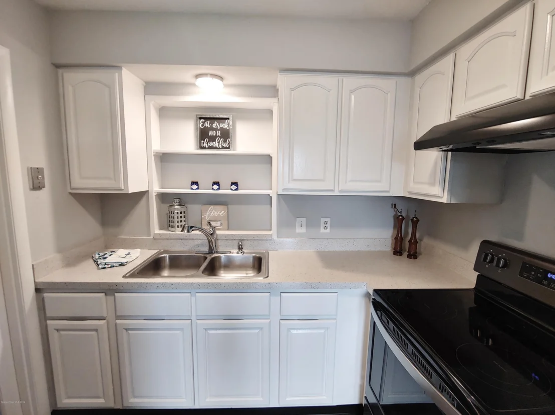 Photo of 1281 Estridge Drive