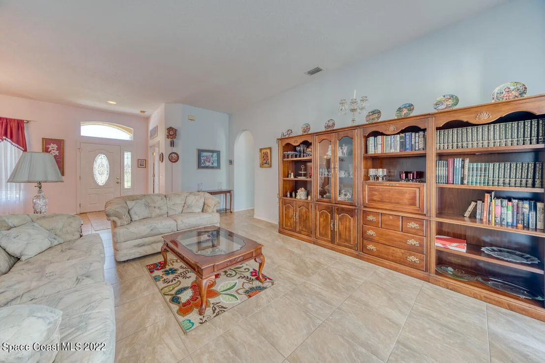 Photo of 4758 Alamanda Drive