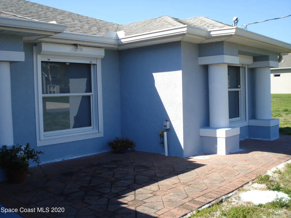 Photo of 6482 Bamboo Avenue