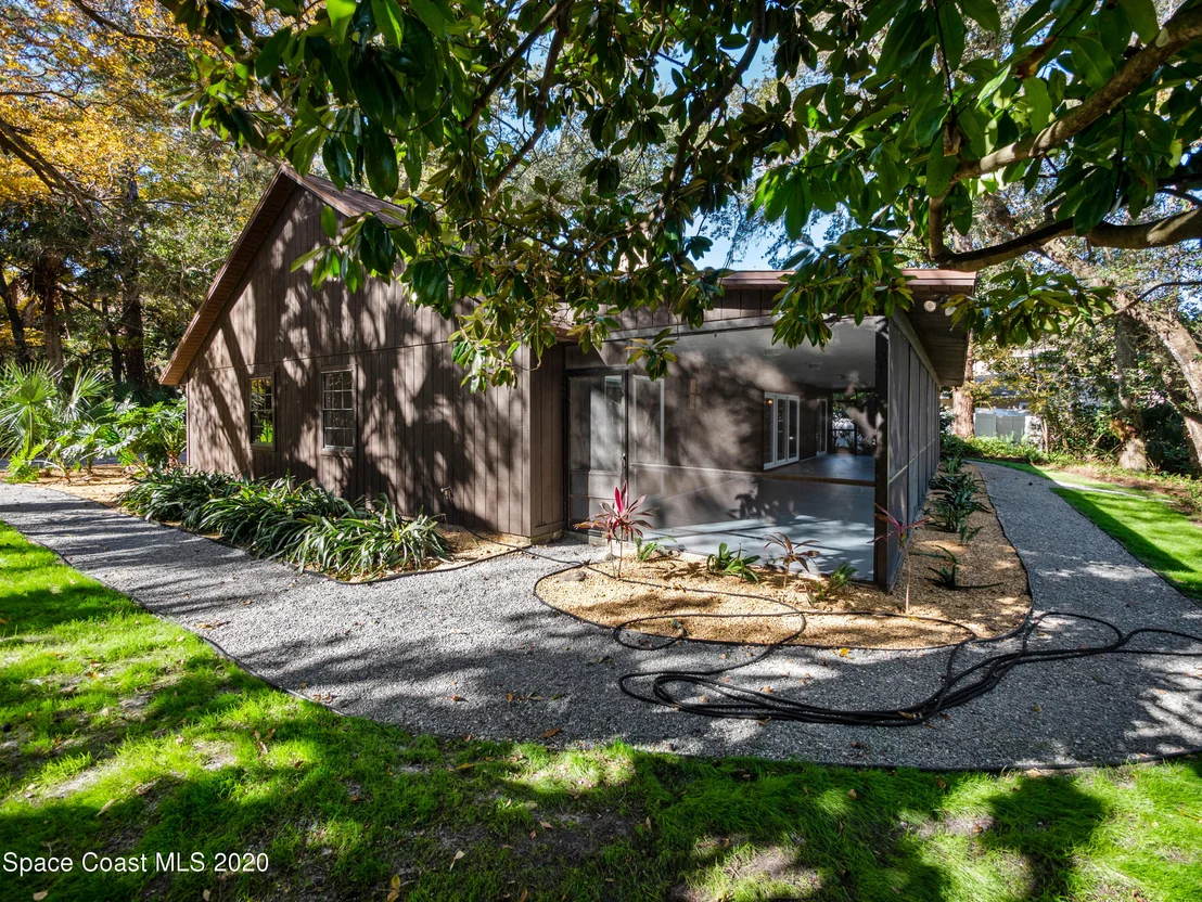 Photo of 5420 Edgewater Court