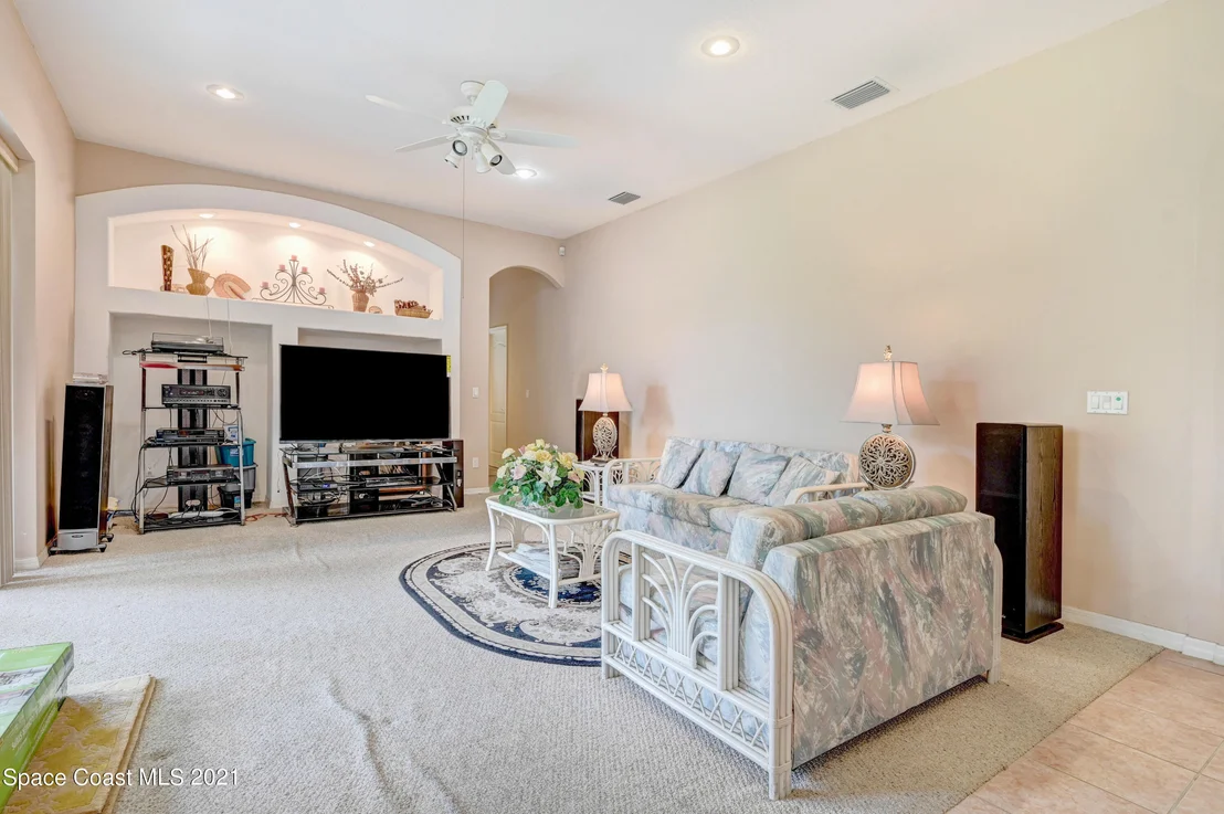 Photo of 5941 Newbury Circle