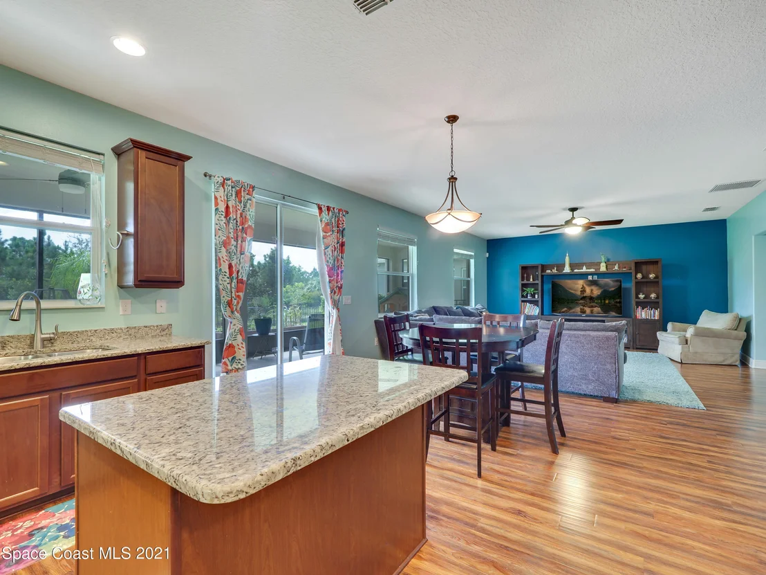 Photo of 1717 Attilburgh Boulevard