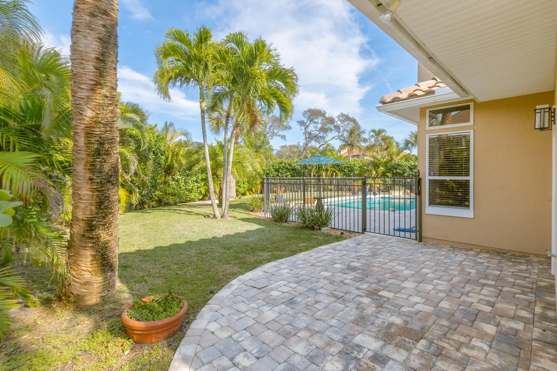 Photo of 620 Crassas Drive