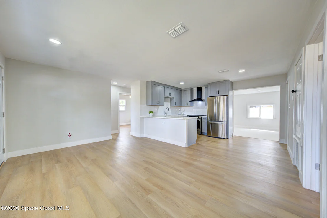 Photo of 1029 Illinois Road