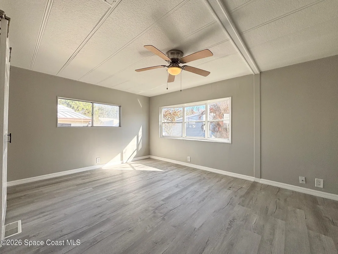 Photo of 960 Cashew Circle