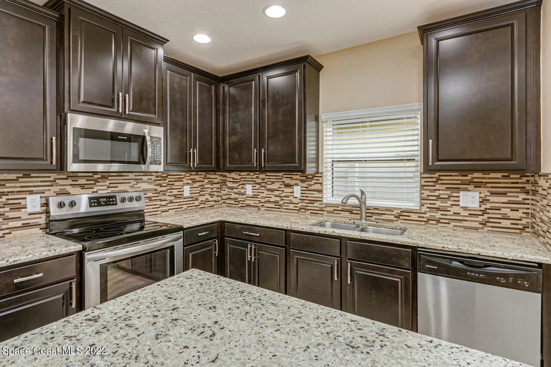 Photo of 1275 Fuji Drive