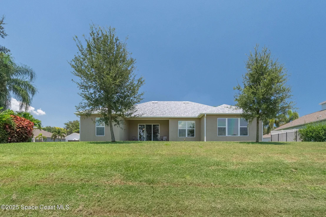 Photo of 2003 Killian Drive NE