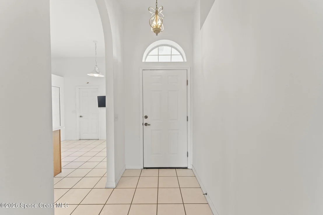 Photo of 1021 Pine Creek Circle NE