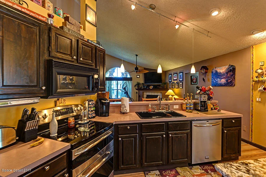 Photo of 904 Bluegrass Lane