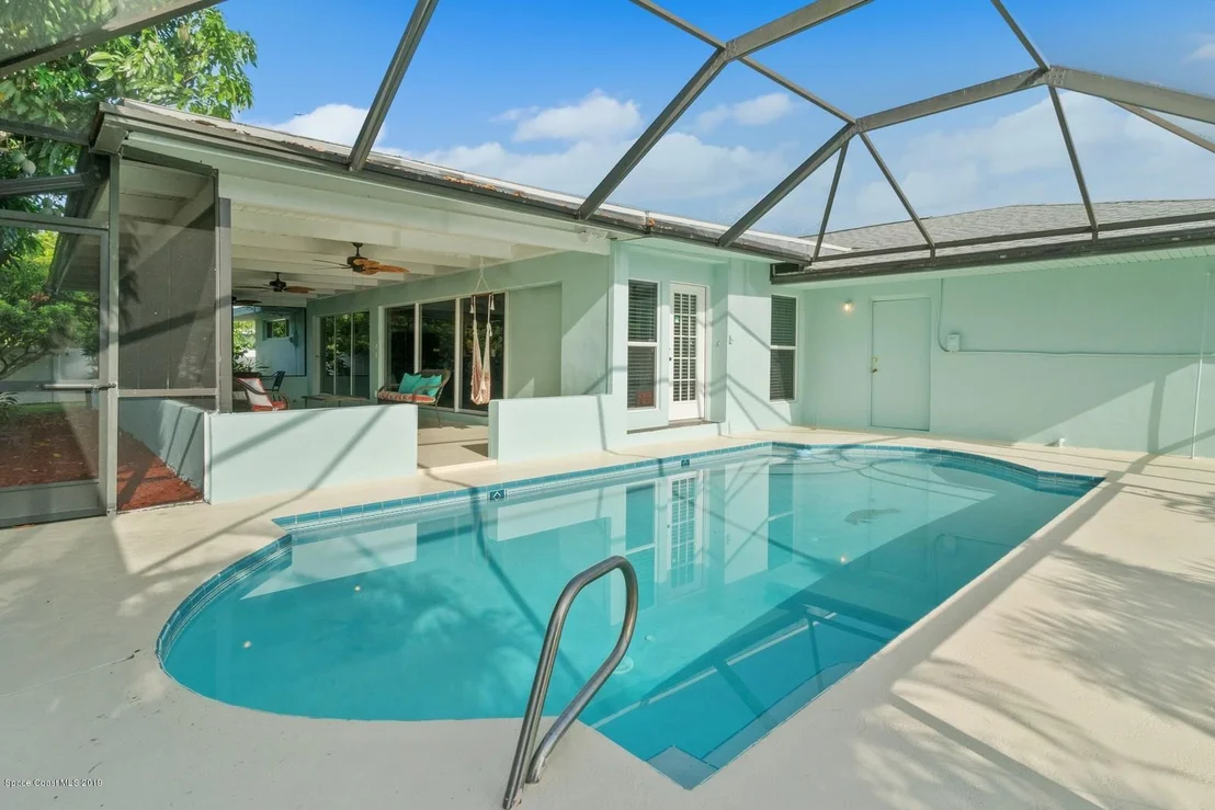 Photo of 484 Oak Ridge Drive