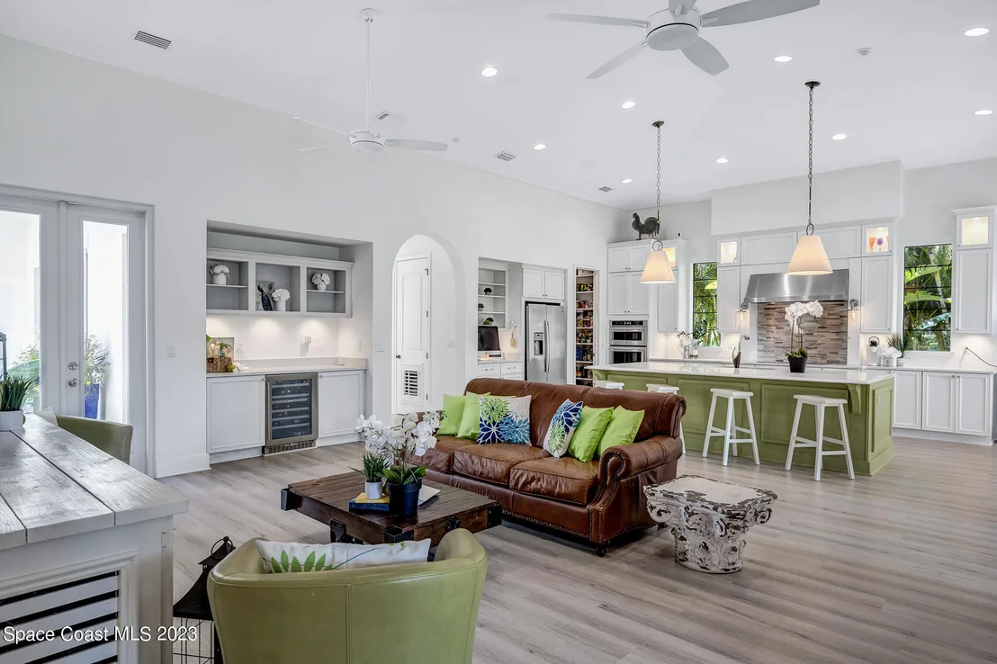Photo of 184 Whaler Drive
