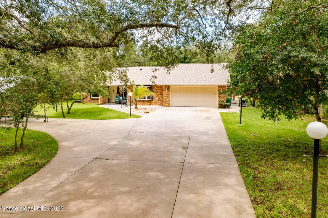 Photo of 3385 Kent Drive