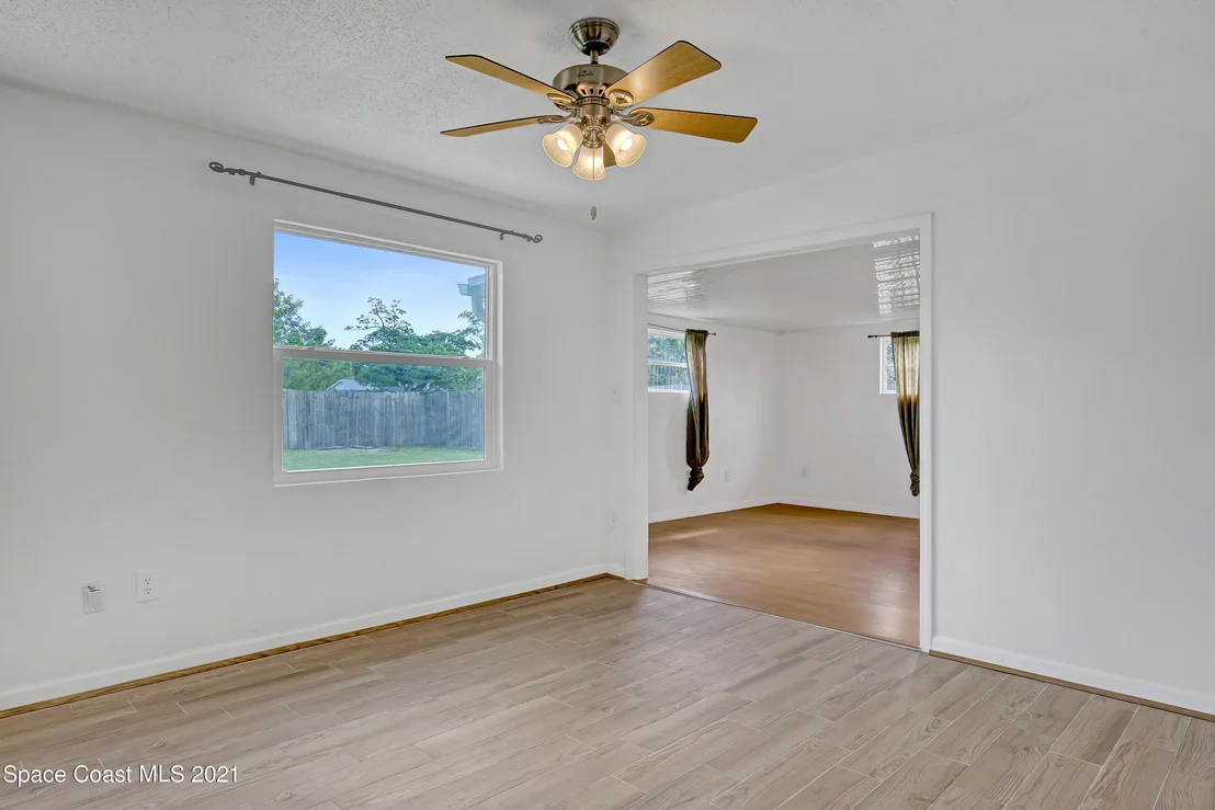 Photo of 1415 Cindy Circle NE
