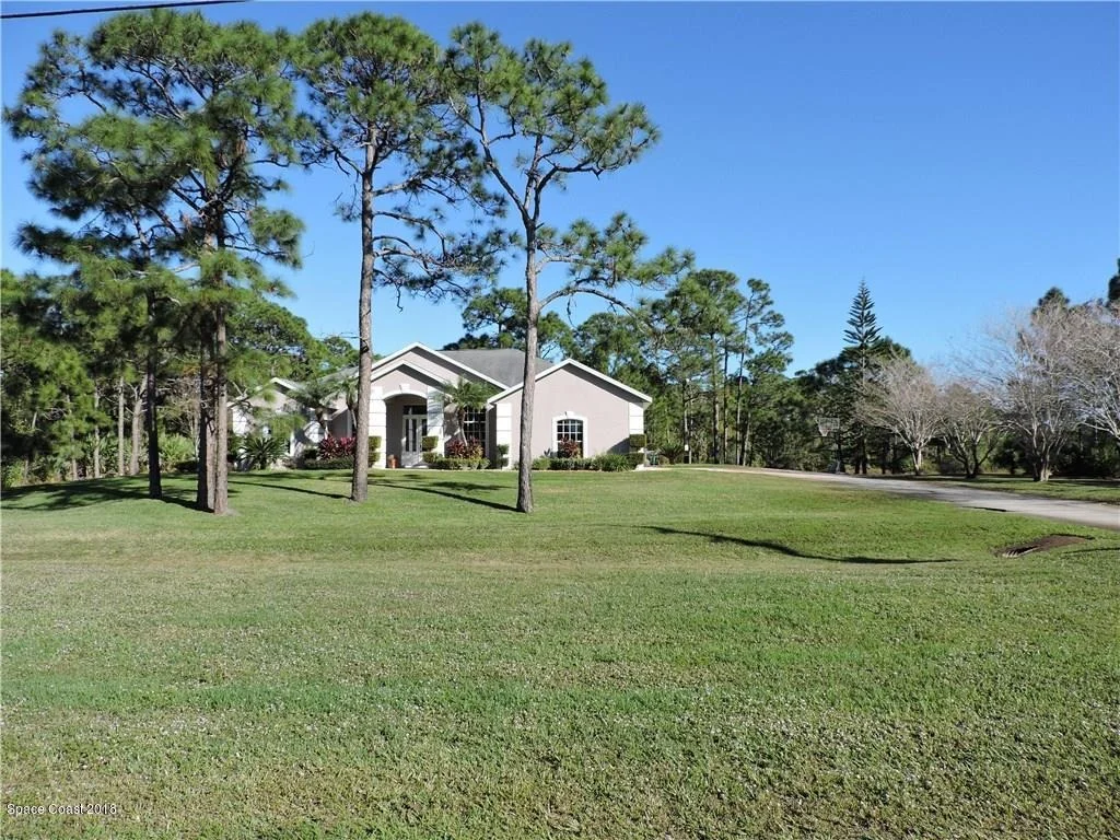 Photo of 6595 Indian River Boulevard