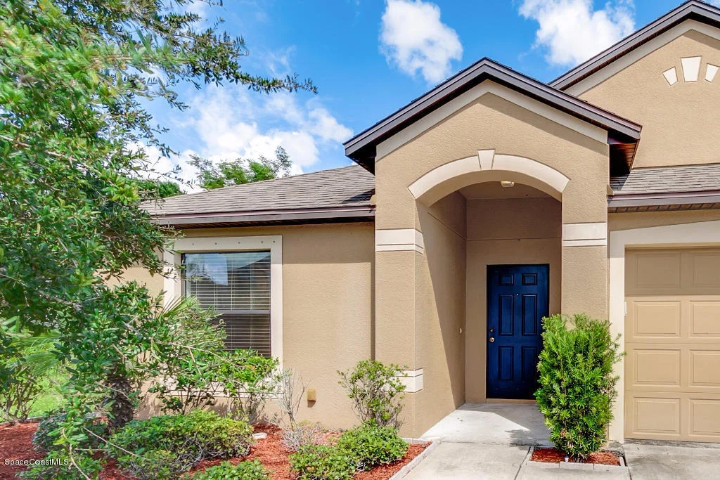 Photo of 534 Dryden Circle