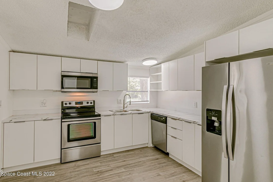Photo of 1175 Luther Drive