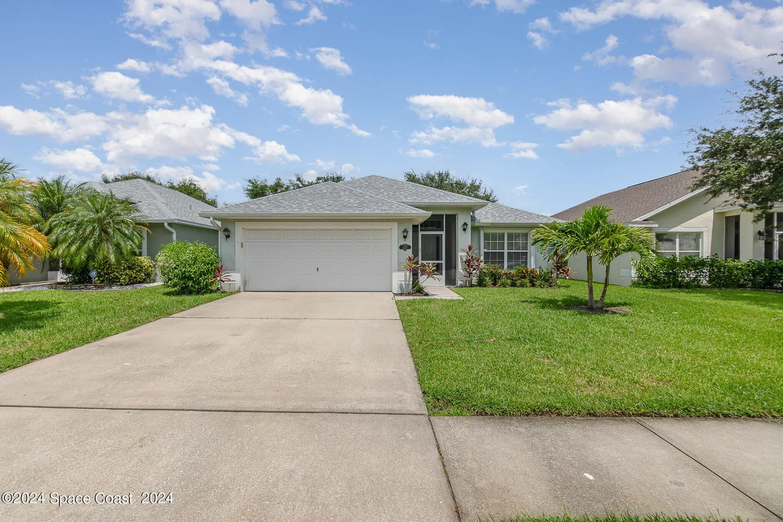 Photo of 2370 Stratford Pointe Drive