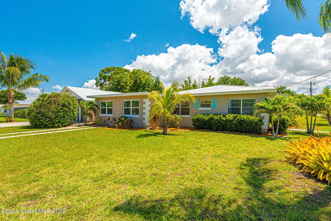 Photo of 323 Tulip Lane