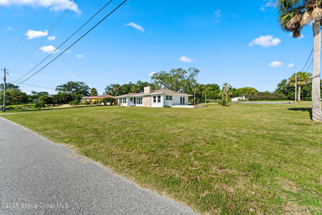 Photo of 3109 Indian River Drive