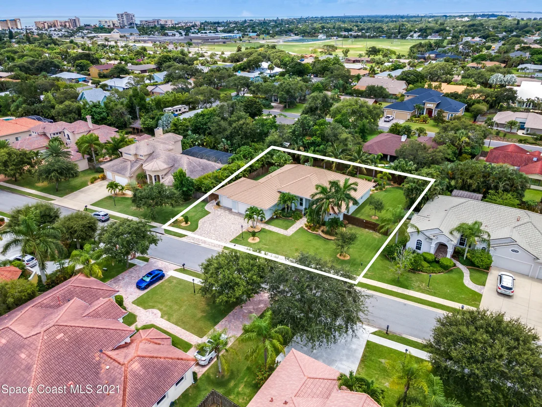 Photo of 357 Southampton Drive