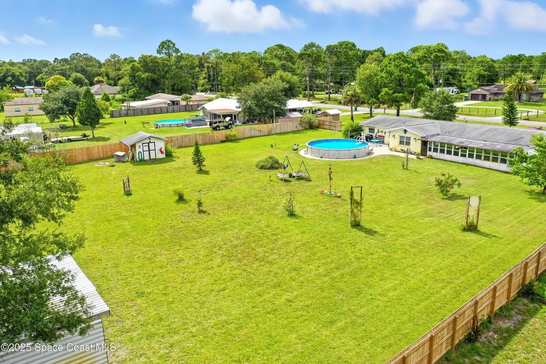Photo of 3929 Burkholm Road