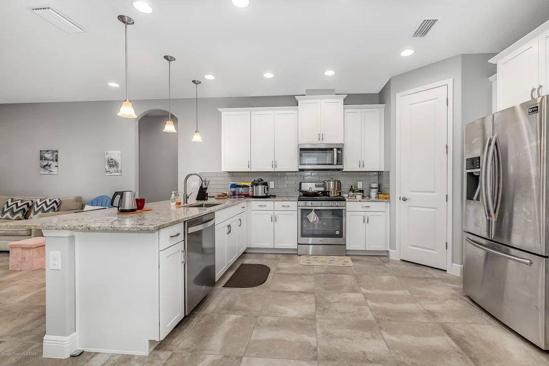 Photo of 7347 Bluemink Lane