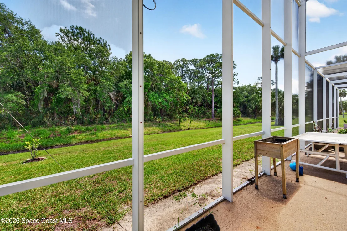Photo of 900 Bluegrass Lane