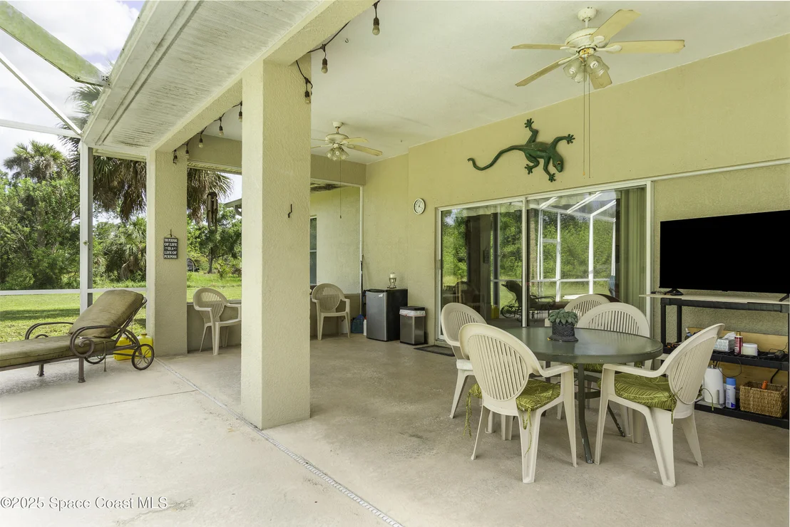 Photo of 386 Valencia Road