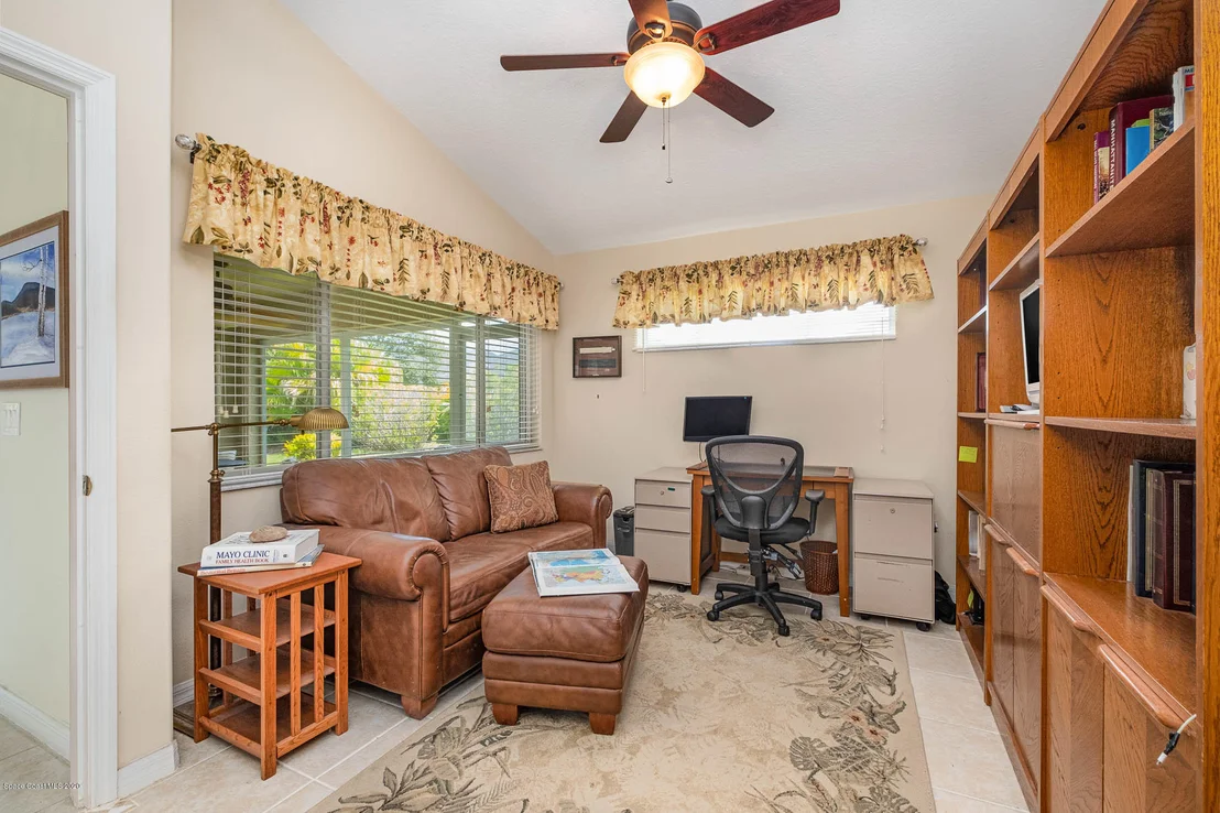 Photo of 7237 Broderick Drive