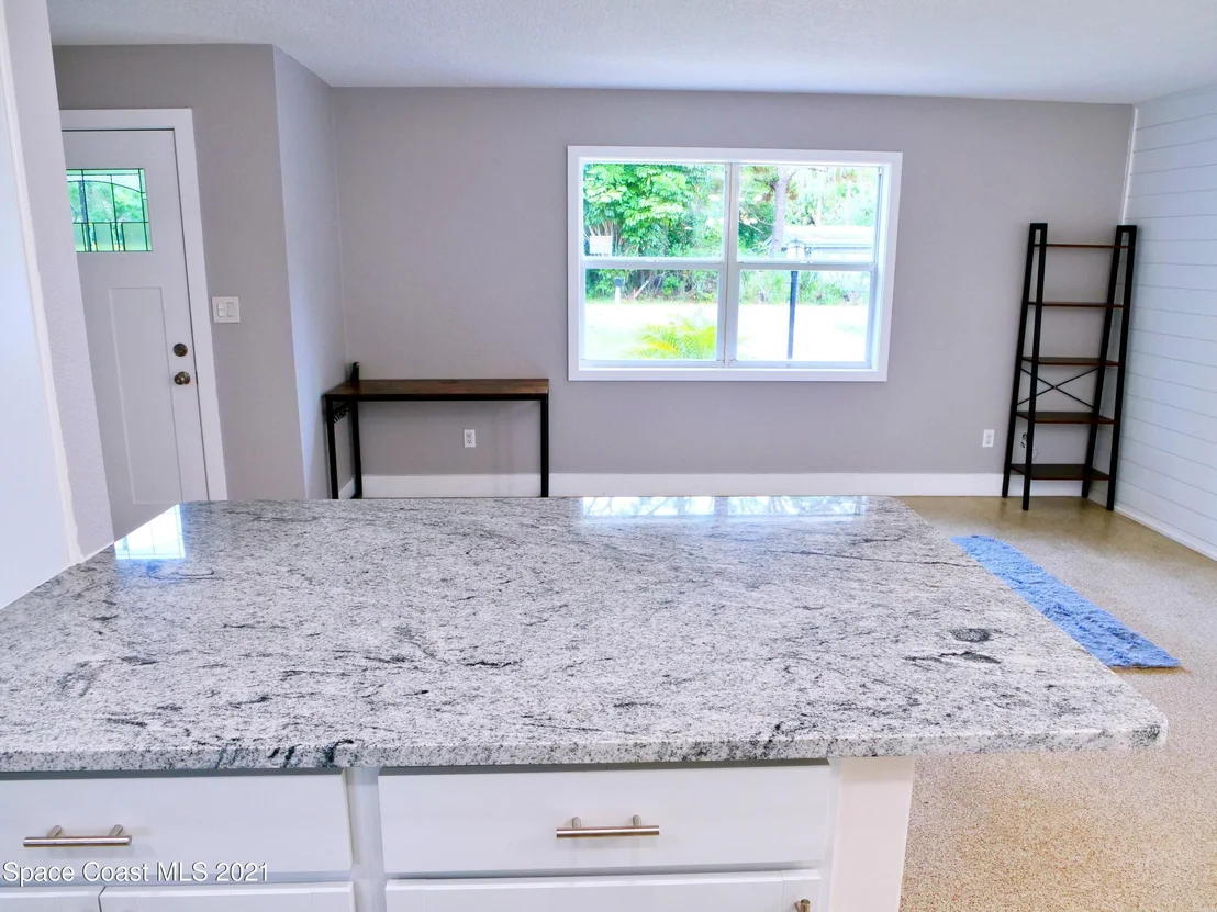 Photo of 175 Katherine Boulevard