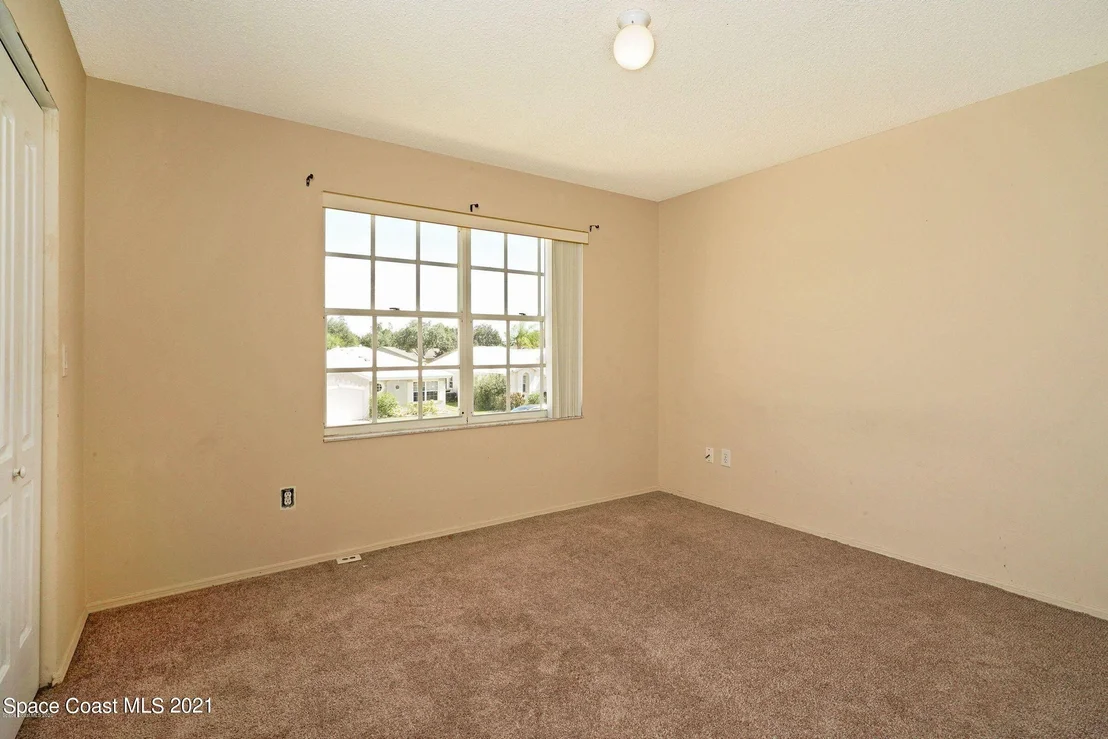 Photo of 1098 Goldenrod Circle NE