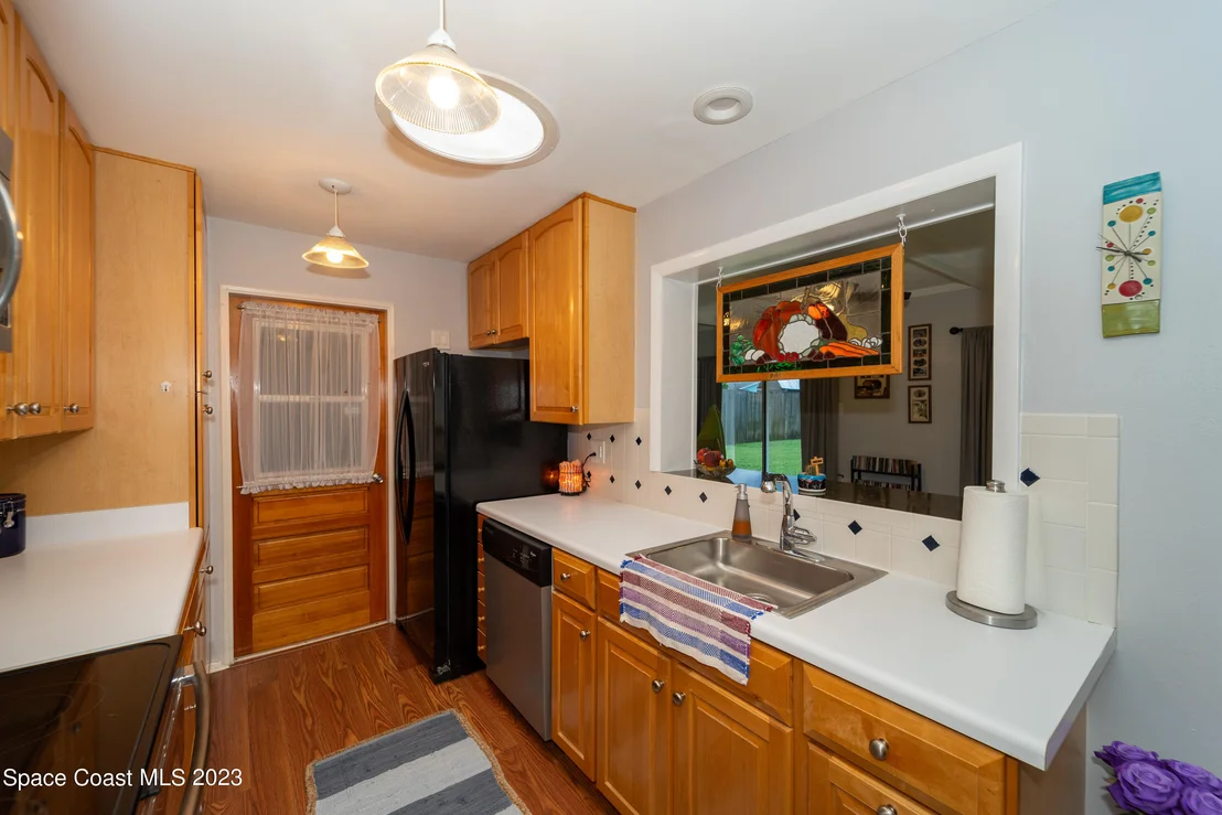 Photo of 700 Aloha Avenue